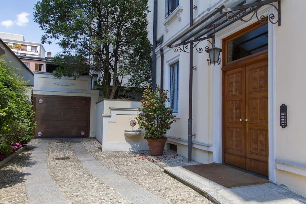 Fabulous Studio In Monza 15 Km To Milan City Centre Bagian luar foto