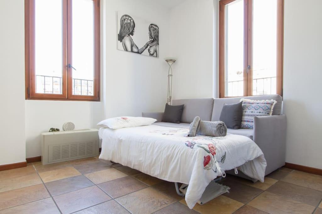 Fabulous Studio In Monza 15 Km To Milan City Centre Bagian luar foto