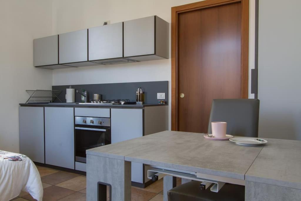 Fabulous Studio In Monza 15 Km To Milan City Centre Bagian luar foto